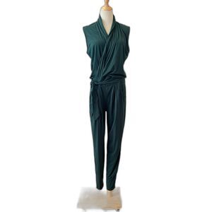 Les Lunes The Stella Green Jumpsuit Sleeveless Belted Wrap Top M/L Pockets